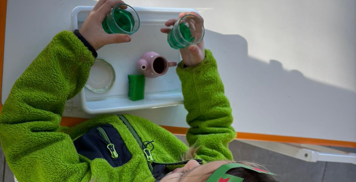 Attività Montessori da fare a casa (3–6 anni): crescere attraverso l’autonomia